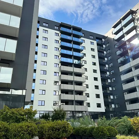 North By Urbanesq Cortina N