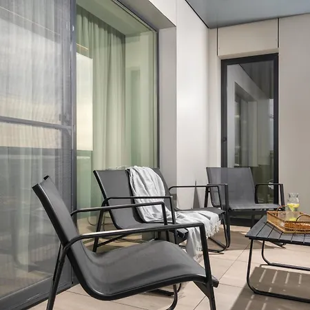 North By Urbanesq Cortina N