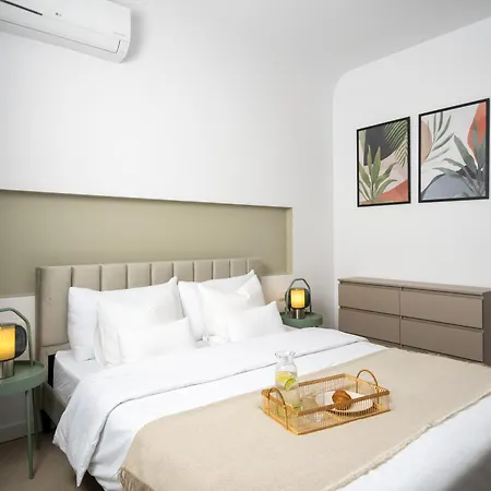 North By Urbanesq Cortina N Bukareszt