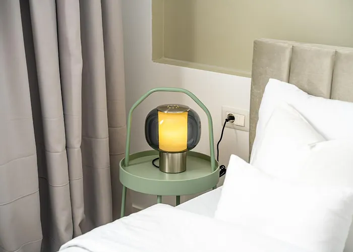 North By Urbanesq Cortina N Bucureşti