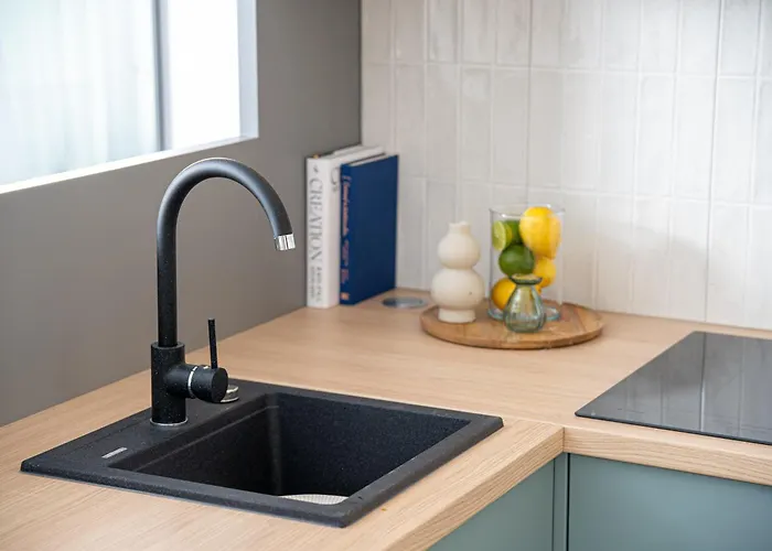 North By Urbanesq Cortina N * Bucureşti