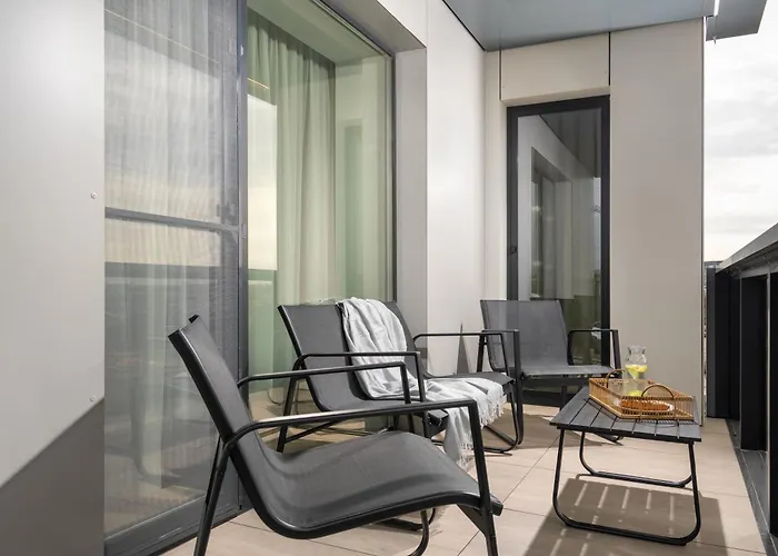 North By Urbanesq Cortina N