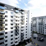 North By Urbanesq Cortina N